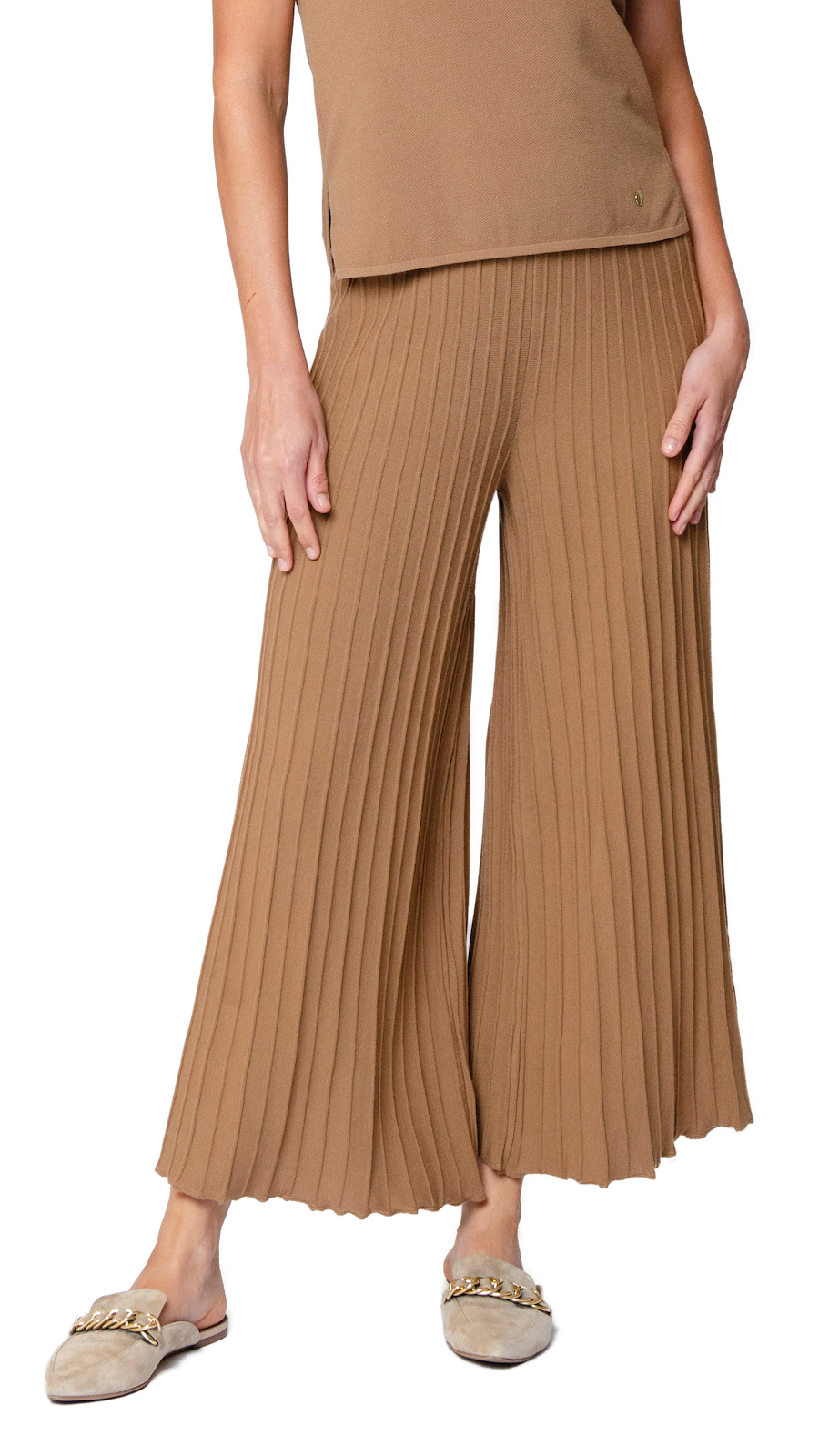 Giuliana Plisse-Look Cropped Wide Leg Pants; Mocha