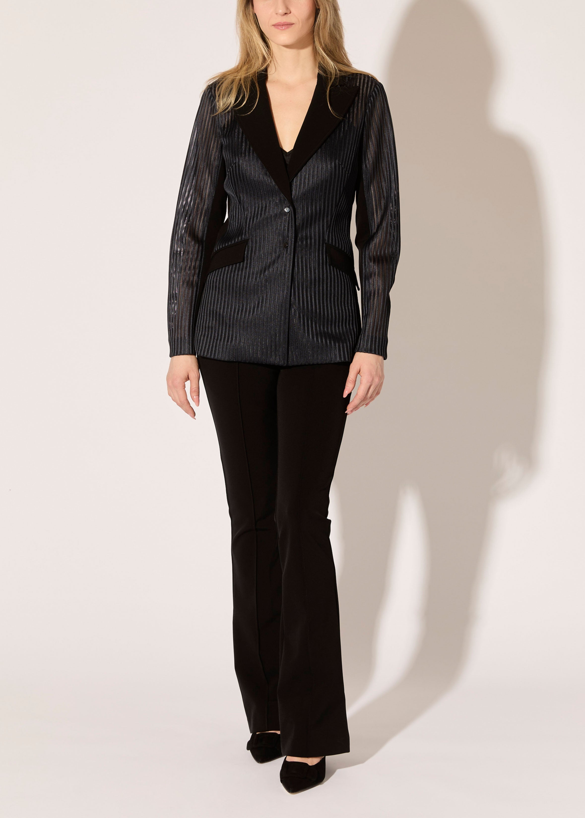 Linear Mesh Jacket