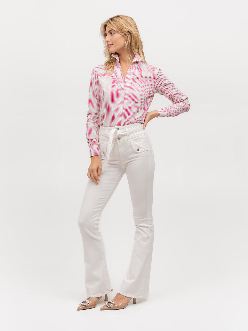 SIGNATURE: PARTY GIRL