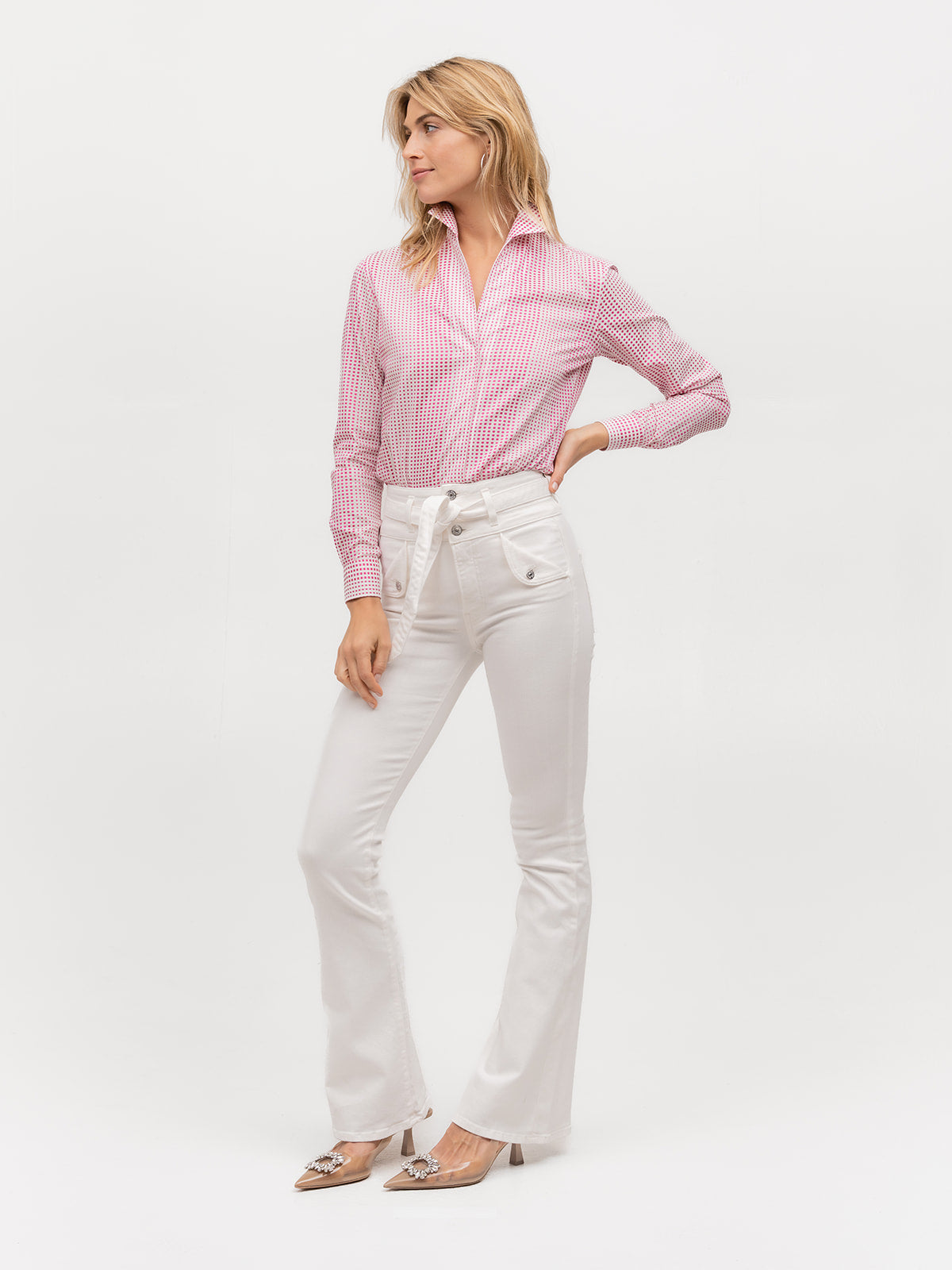 SIGNATURE: PARTY GIRL